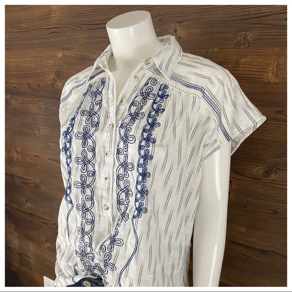 NWT Pilcro Embroidered Surf Blouse - Picture 4 of 7